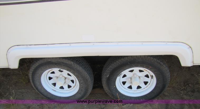 image for item 5158 1997 Aerolite 25' fifth wheel camper