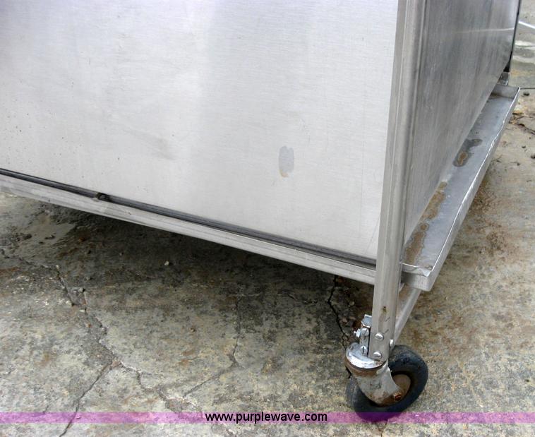 image for item 5213 Shor-Line stackable stainless steel dog crates