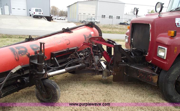 image for item 5557 1989 Ford LN8000 dump truck