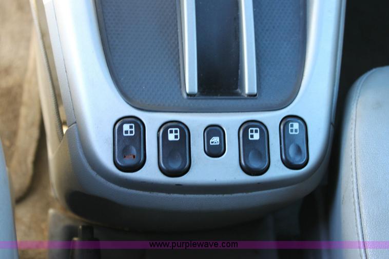 image for item 6330 2006 Chevrolet Equinox