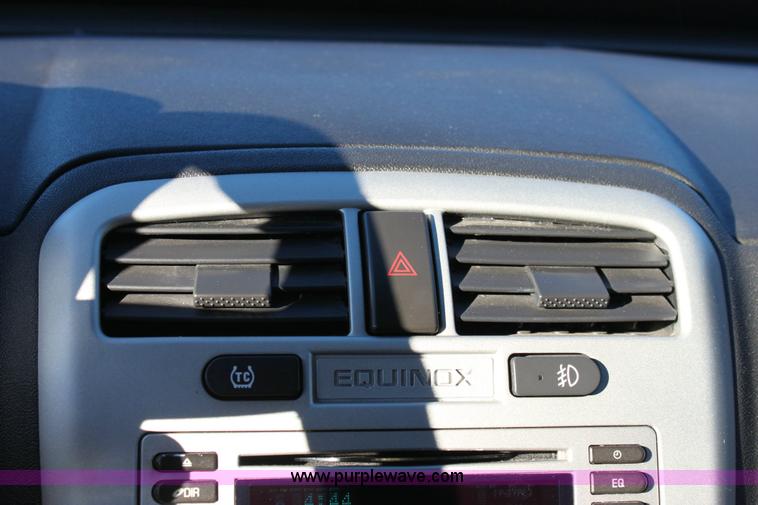 image for item 6330 2006 Chevrolet Equinox