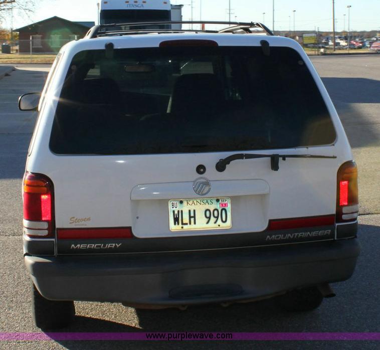 image for item 6331 2000 Mercury Mountaineer