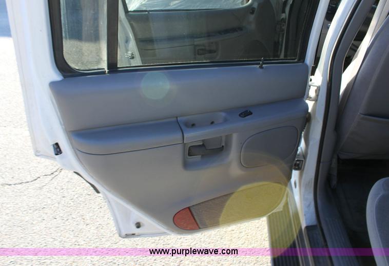 image for item 6331 2000 Mercury Mountaineer