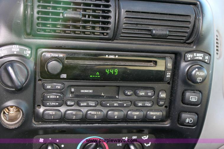 image for item 6331 2000 Mercury Mountaineer