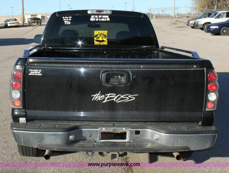 image for item 6386 2000 Chevrolet 1500 pickup truck