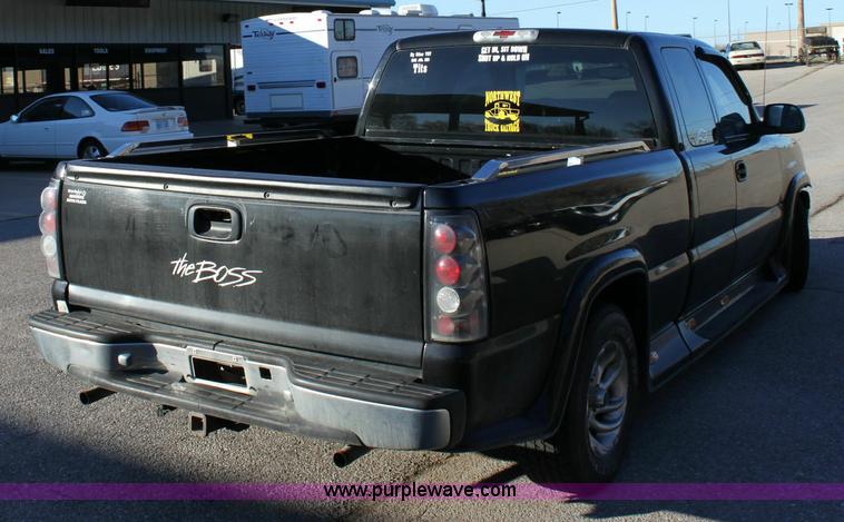 image for item 6386 2000 Chevrolet 1500 pickup truck