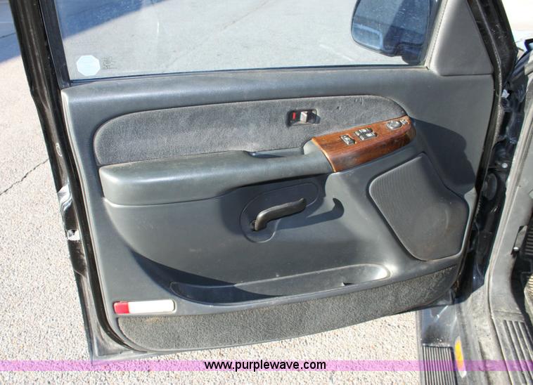 image for item 6386 2000 Chevrolet 1500 pickup truck