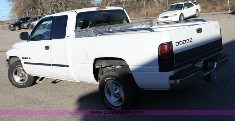 image for item 6387 2001 Dodge Ram 1500 Laramie SLT