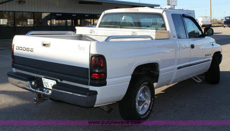 image for item 6387 2001 Dodge Ram 1500 Laramie SLT