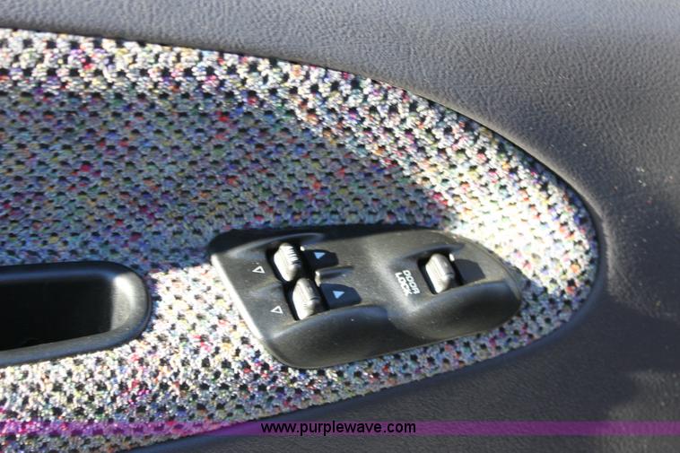 image for item 6387 2001 Dodge Ram 1500 Laramie SLT