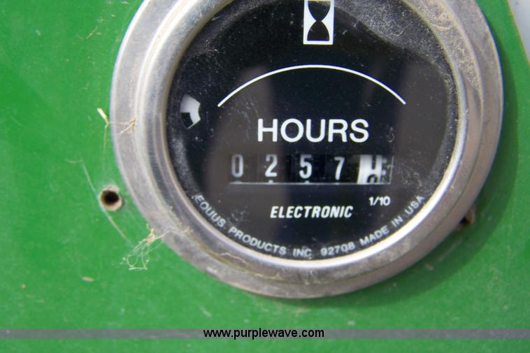 image for item 7296 1988 John Deere 318 lawn tractor