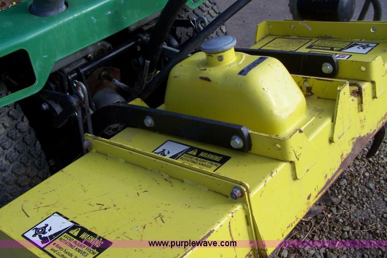 image for item 7296 1988 John Deere 318 lawn tractor