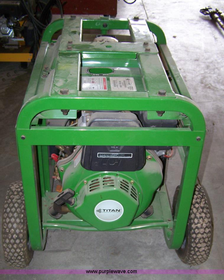 image for item 7299 Titan 7500 diesel generator