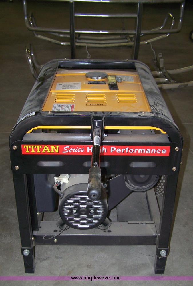 Titan 8500 generator in Phillipsburg, KS Item 7300 sold Purple Wave
