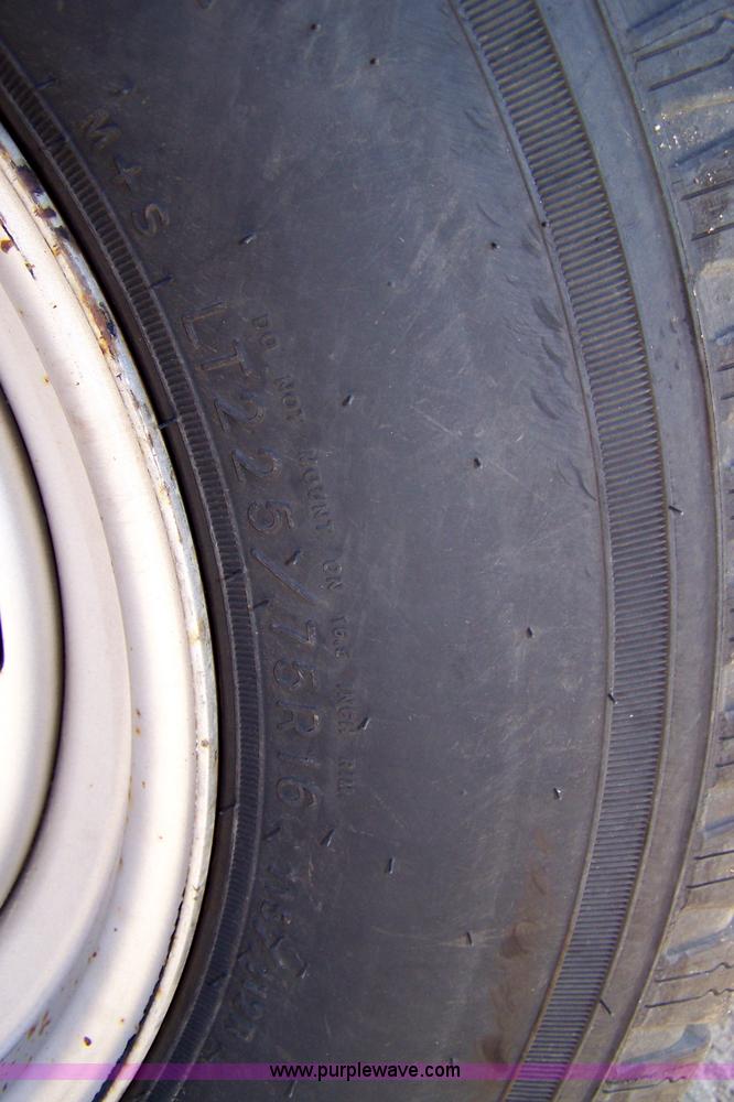 image for item 7317 2001 Dodge Ram 1500 pickup truck