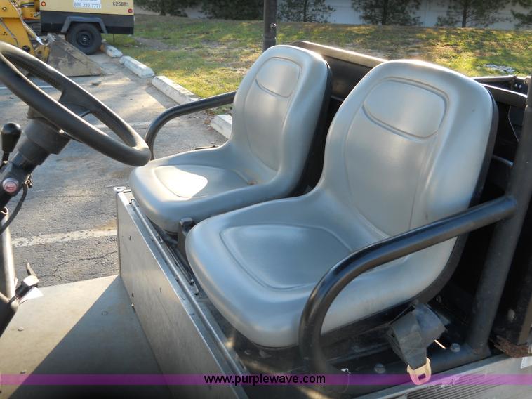 image for item 7765 Ingersoll Rand RT1500 clubcar utility vehicle