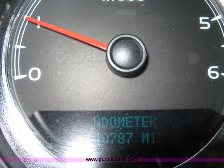 image for item 8054 2007 GMC Yukon XL K1500 SLT