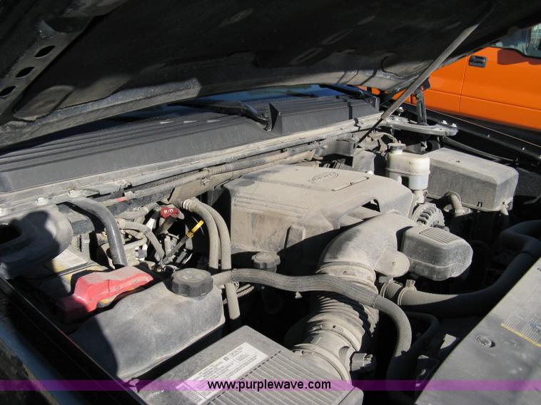 image for item 8054 2007 GMC Yukon XL K1500 SLT