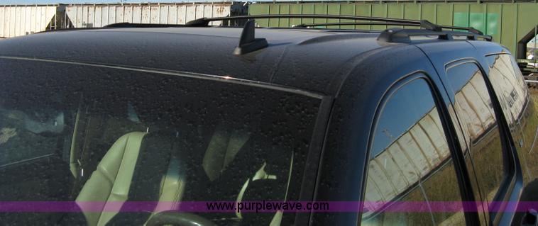 image for item 8054 2007 GMC Yukon XL K1500 SLT