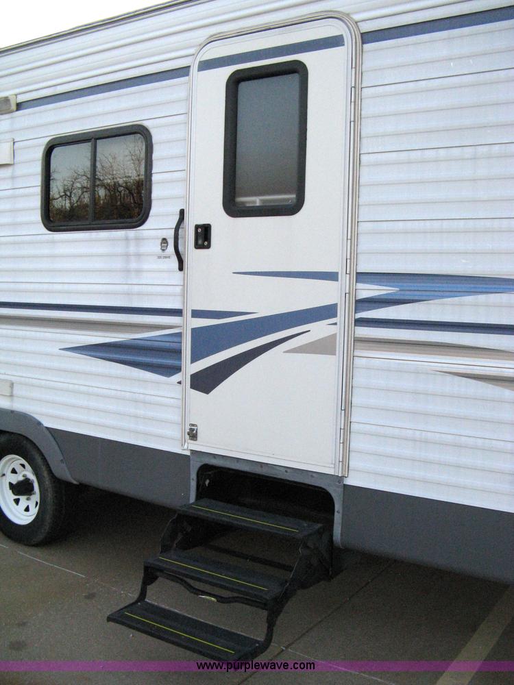 image for item 8058 2004 Fleetwood Terry 320DB travel trailer