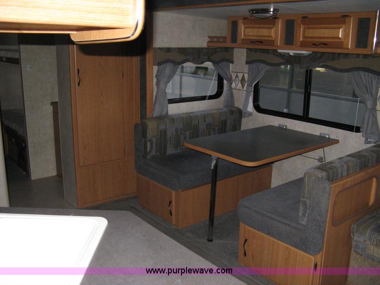 image for item 8058 2004 Fleetwood Terry 320DB travel trailer