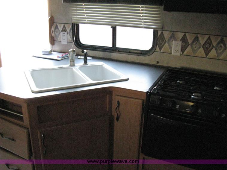 image for item 8058 2004 Fleetwood Terry 320DB travel trailer