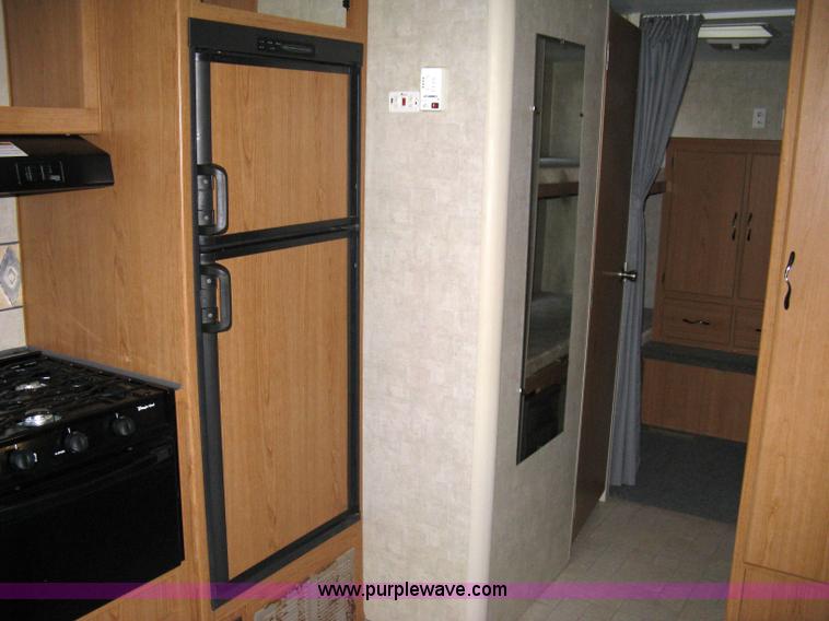 image for item 8058 2004 Fleetwood Terry 320DB travel trailer