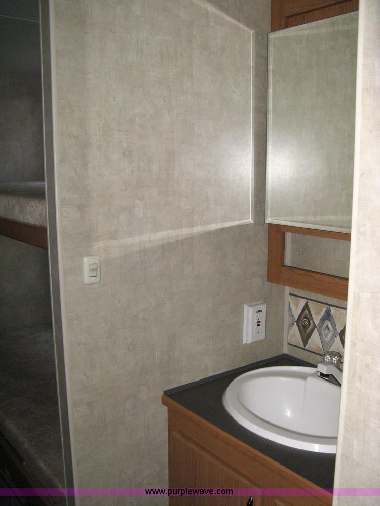 image for item 8058 2004 Fleetwood Terry 320DB travel trailer