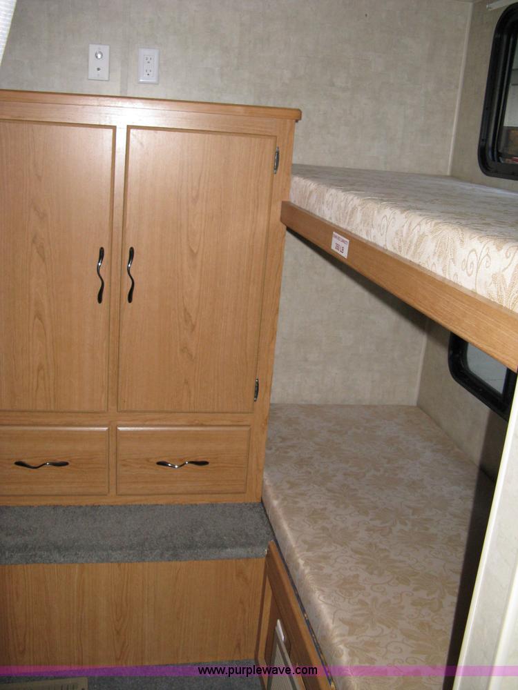 image for item 8058 2004 Fleetwood Terry 320DB travel trailer