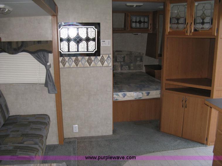 image for item 8058 2004 Fleetwood Terry 320DB travel trailer