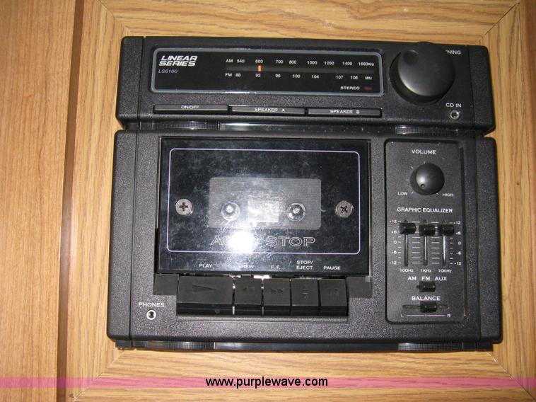 image for item 8058 2004 Fleetwood Terry 320DB travel trailer