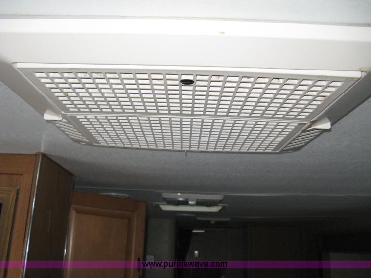 image for item 8058 2004 Fleetwood Terry 320DB travel trailer