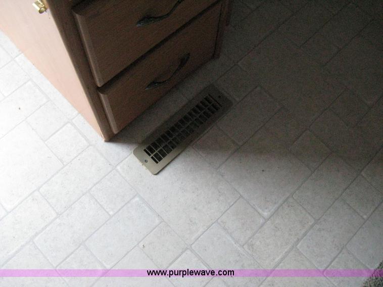 image for item 8058 2004 Fleetwood Terry 320DB travel trailer