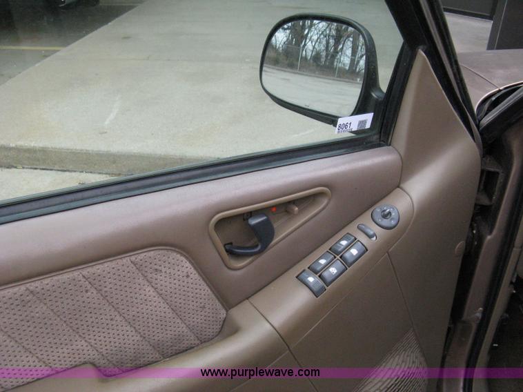 image for item 8061 1997 Chevrolet Blazer LS