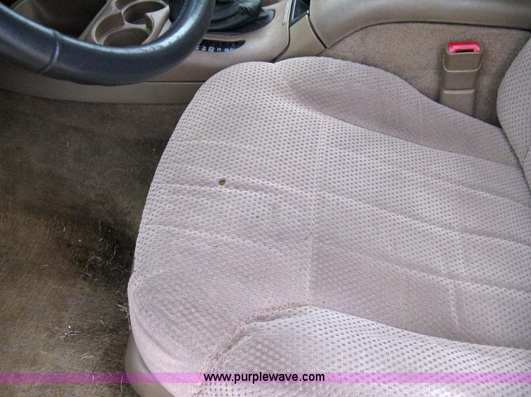 image for item 8061 1997 Chevrolet Blazer LS