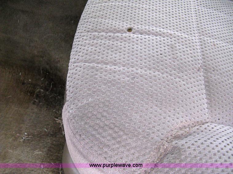 image for item 8061 1997 Chevrolet Blazer LS