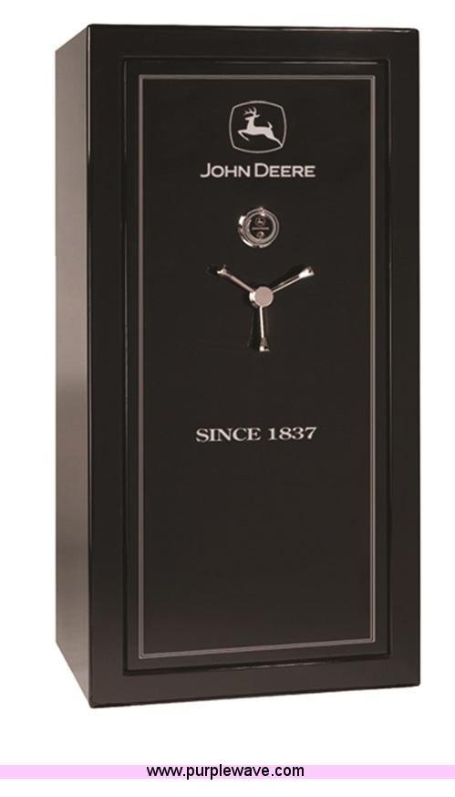 image for item 1014 John Deere JP 17PG  17cu.ft. safe