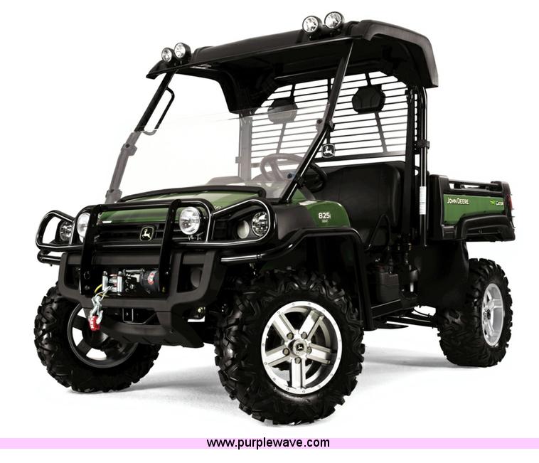 image for item 1023 John Deere Gator XUV 825i