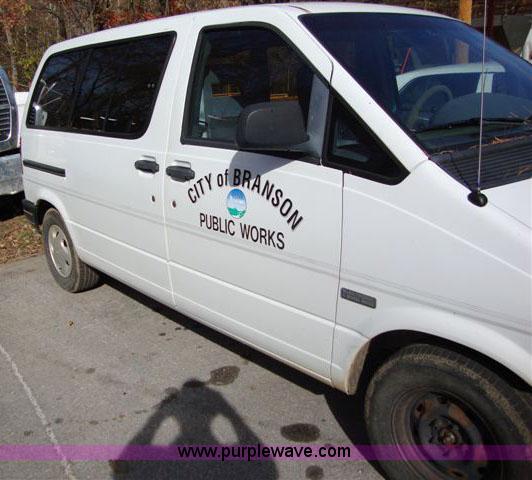 image for item 1453 1993 Ford Aerostar