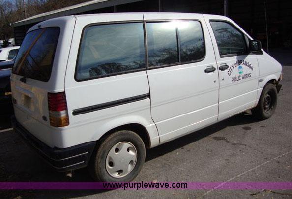 image for item 1453 1993 Ford Aerostar