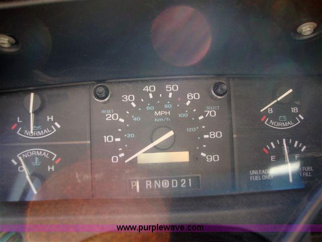 image for item 1453 1993 Ford Aerostar