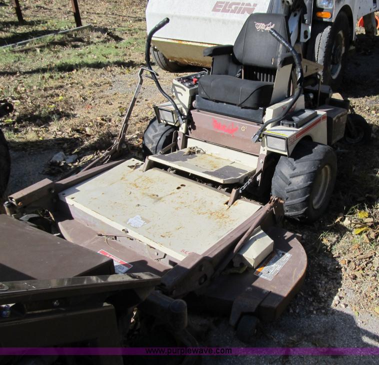 image for item 3570 2000 Grasshopper 721D mower