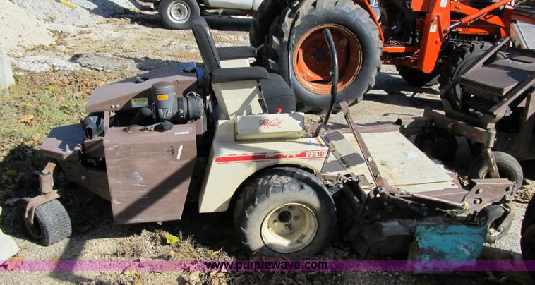 image for item 3570 2000 Grasshopper 721D mower