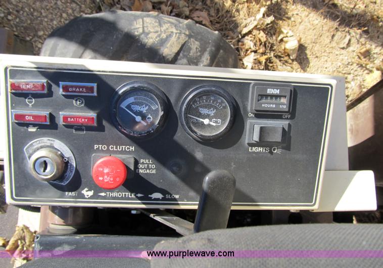 image for item 3570 2000 Grasshopper 721D mower