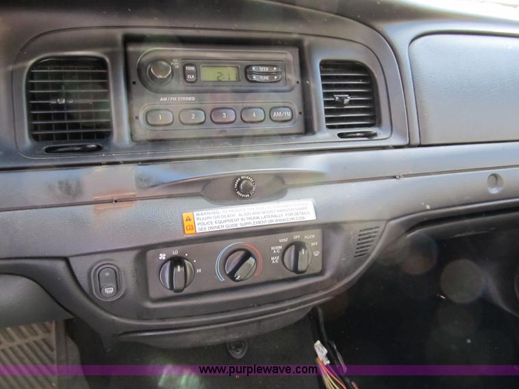 image for item 3573 2007 Ford Crown Victoria Police Interceptor