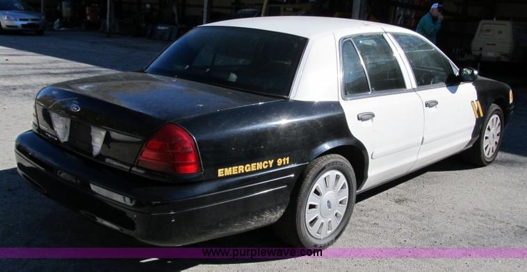 image for item 3574 2007 Ford Crown Victoria Police Interceptor