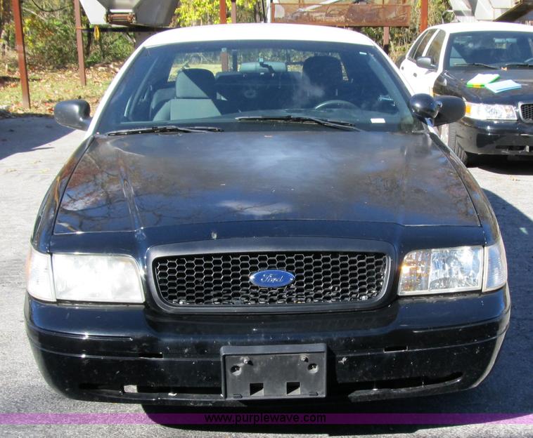 image for item 3574 2007 Ford Crown Victoria Police Interceptor