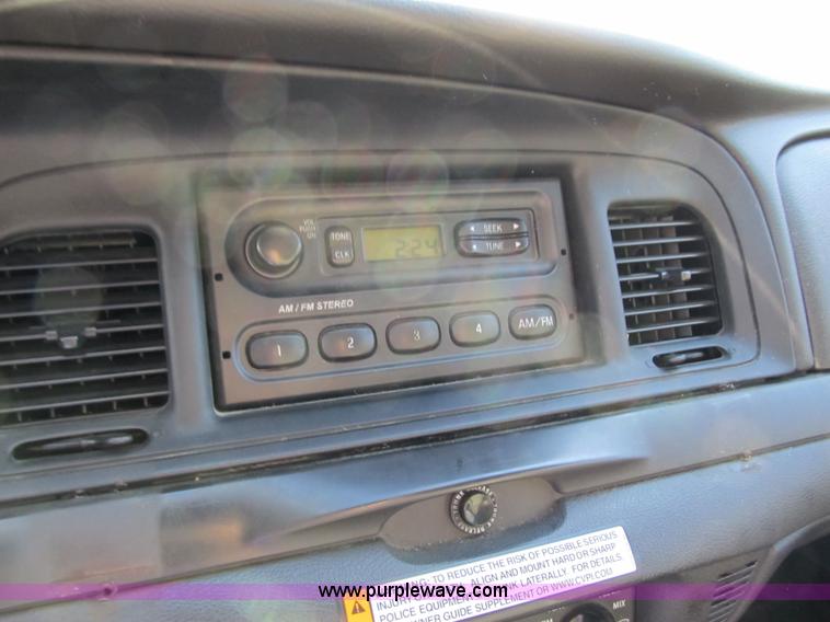 image for item 3574 2007 Ford Crown Victoria Police Interceptor