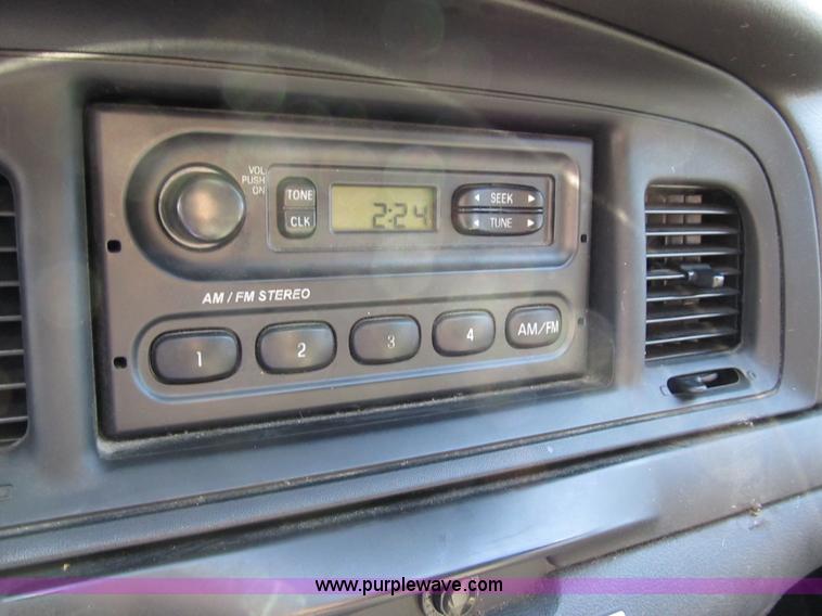 image for item 3574 2007 Ford Crown Victoria Police Interceptor