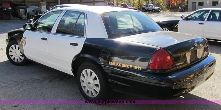 image for item 3575 2007 Ford Crown Victoria Police Interceptor